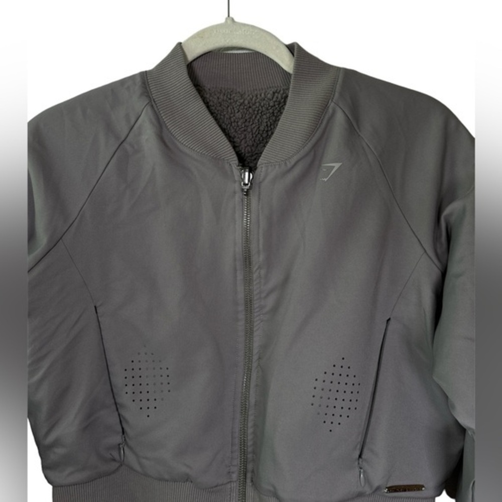 GYMSHARK Whitney Simmons Reversible Cropped Sherpa Bomber Jacket Size Small